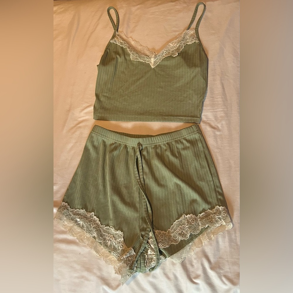 SHEIN Olive Lace Trim Pajama Set